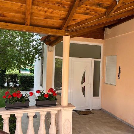 Apartment Ruzica Sukošan Buitenkant foto